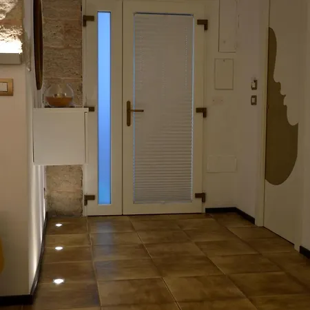 Vendégház Gold White Exclusive House