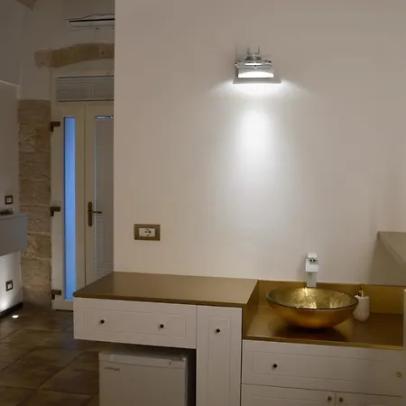 Gold White Exclusive House Vendégház Polignano a Mare