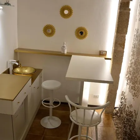 Gold White Exclusive House Vendégház Polignano a Mare