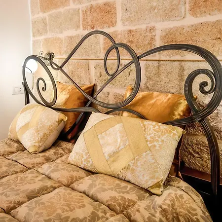 Gold White Exclusive House Gasthof