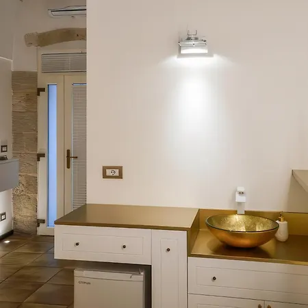 Gold White Exclusive House Guest house 4*